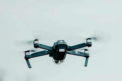 При атаке дронов в Раменском погибла женщина, еще три человека пострадали