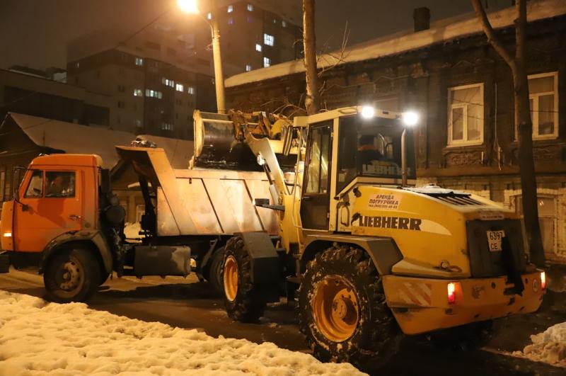 В Самаре вывезут снег с дорожных участков в ночь с 23 на 24 марта 2022 года