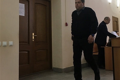 "Использовал как рабов": главу самарского филиала "Почты России" не могут начать судить