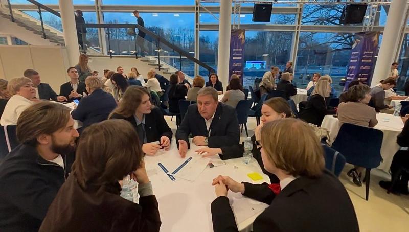 Шесть просветителей из Самарской области стали победителями Всероссийского конкурса "Знание.Лектор"