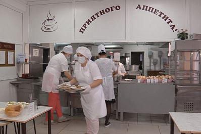 Активисты ОНФ проверили качество питания в школьных столовых Самары   