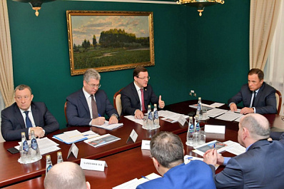 Дмитрий Азаров рассказал о борьбе с распространением коронавируса Полпреду Президента в ПФО