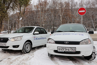 Доставка продуктов, развоз медиков и выгул домашних животных: волонтеры "Единой России" в Самарской области уже год помогают землякам