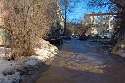 Коммунальное половодье: в центре Самары затопило улицы и дворы