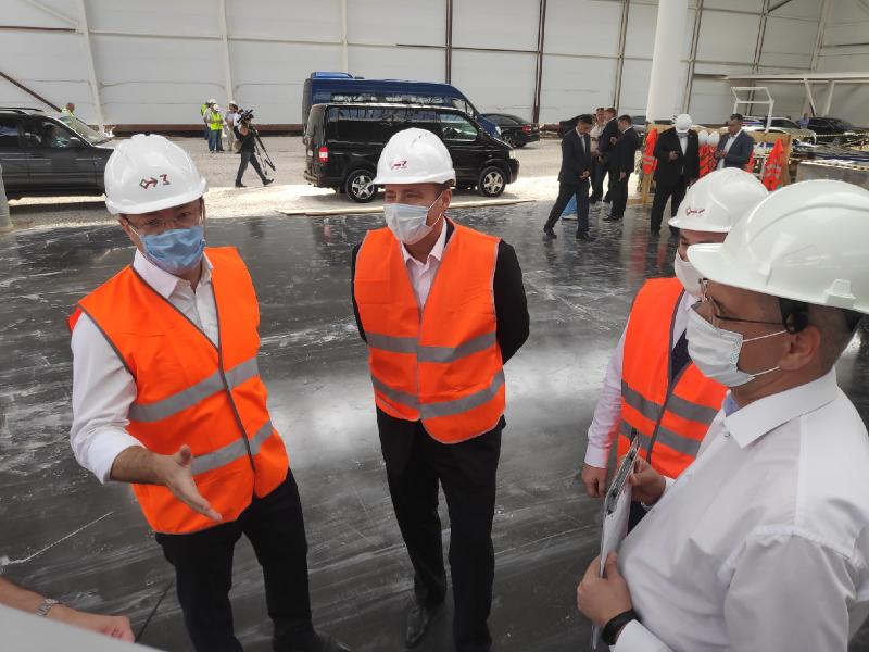 Дмитрий Азаров и Игорь Комаров ознакомились с работой резидентов ОЭЗ "Тольятти"