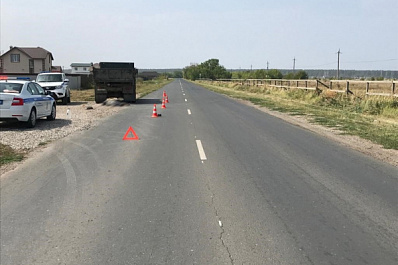 На трассе под Тольятти КамАЗ сбил насмерть пешехода