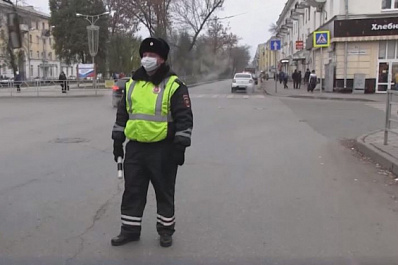 В Самаре сотрудник ГИБДД в Самаре спас ребенка