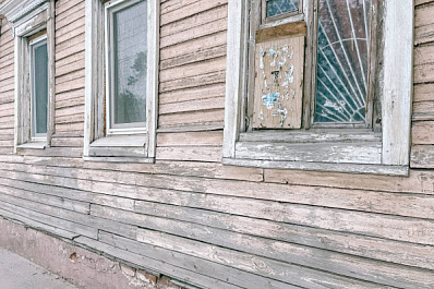 В Самаре стартовал снос аварийных расселенных домов