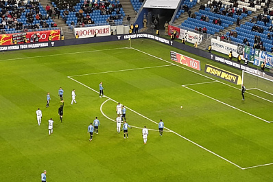 "Крылья Советов" после первого тайма побеждают "Оренбург"