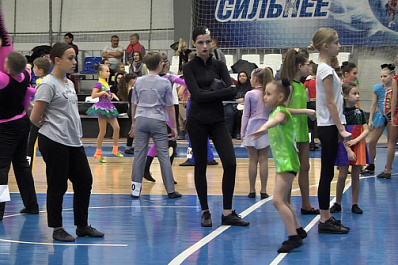 В Самаре стартовали областные соревнования по акробатическому рок-н-роллу