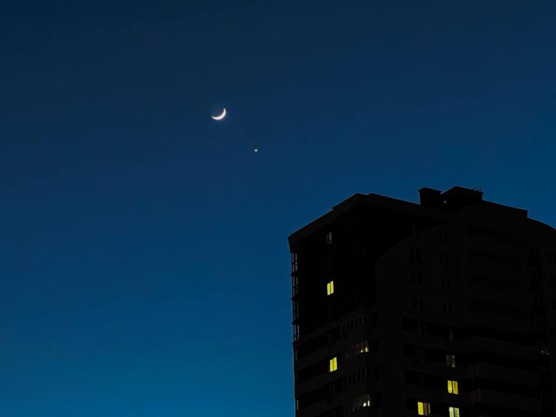 Приближающаяся к Земле комета уцелела после удара солнечной плазмы