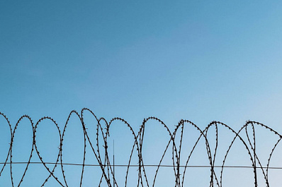 В Самаре заключенному пытались передать гаджеты для телефона