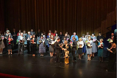 Министр культуры РФ Владимир Мединский наградил самарскую школу искусств и двух преподавателей