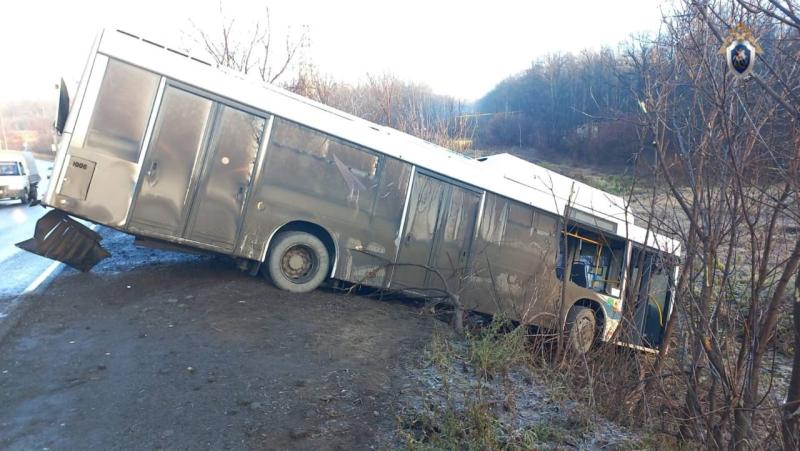 В Самаре возбудили уголовное дело из-за улетевшего в овраг автобуса