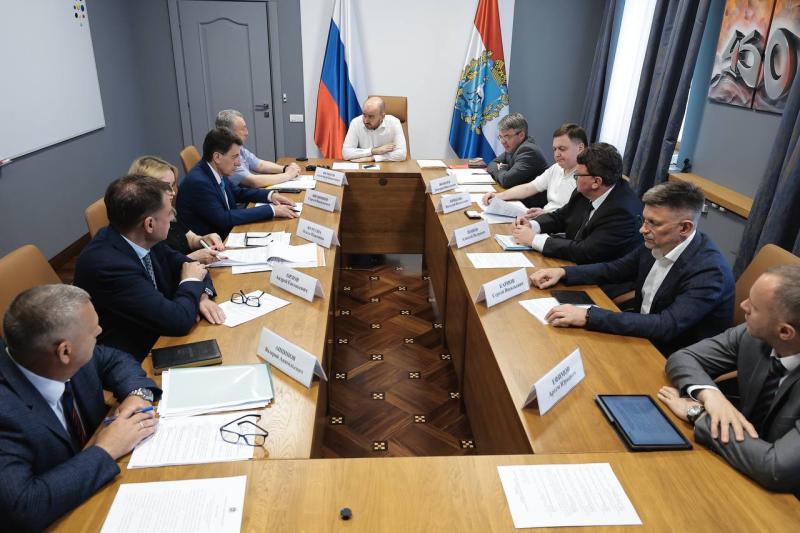 Губернатор Федорищев подвел итог работы облправительства в Большеглушицком районе