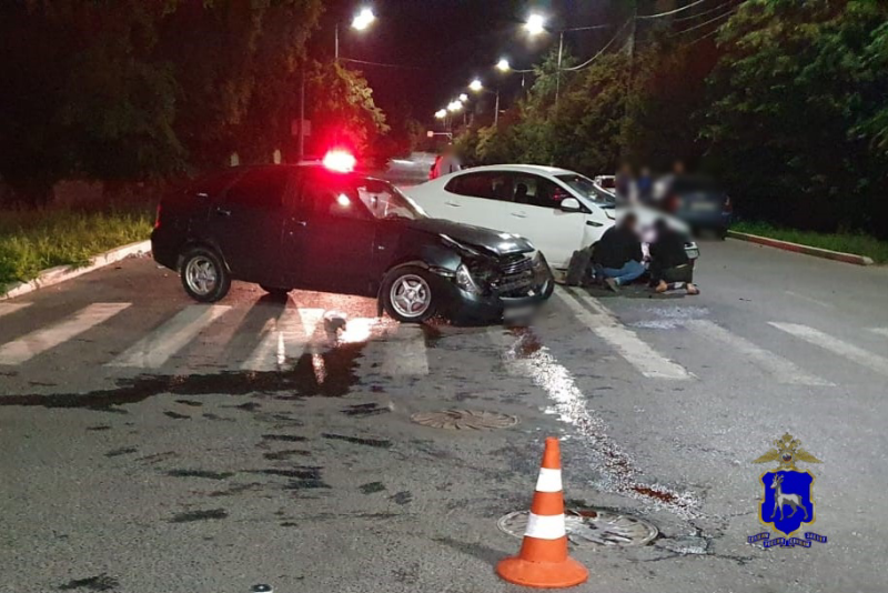 В Тольятти после ДТП с иномаркой в больницу попал 20-летний мотоциклист