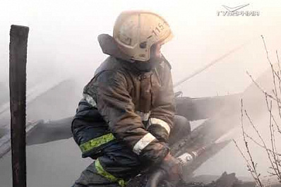 Семья с тремя инвалидами осталась без дома после пожара в Безенчуке