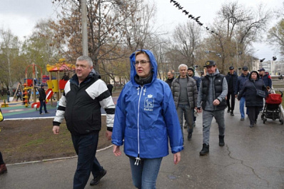 Глава Самары приняла участие в субботнике на территории парка Щорса