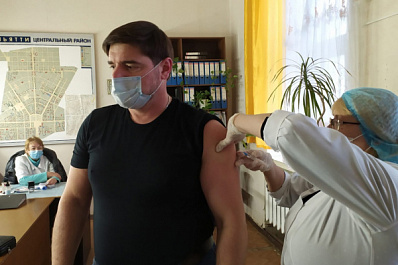 "Здоровый дом – здоровый двор": в Тольятти за выходные привились 320 человек