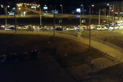 Стритрейсеры в Самаре устроили автопробег в поддержку гонок