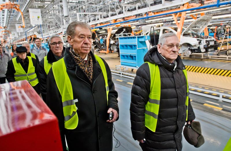 Внимание - каждому: как помогают и поддерживают ветеранов автомобильной отрасли в Самарской области