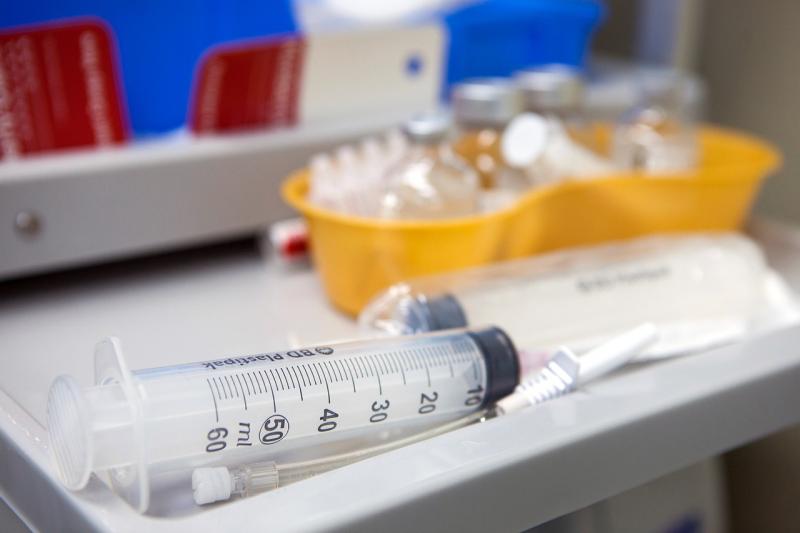 В России начались клинические испытания ещё одной вакцины против коронавируса