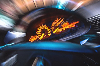 Житель Тольятти протаранил кордон и сбил полицейского, пытаясь уйти от погони