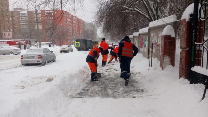 Оперштаб по борьбе со снегопадом: в Самаре за сутки использовали 426 тонн противогололедных реагентов
