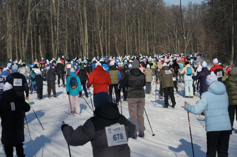 Вячеслав Федорищев поприветствовал участников и гостей "Лыжни России" в Самаре
