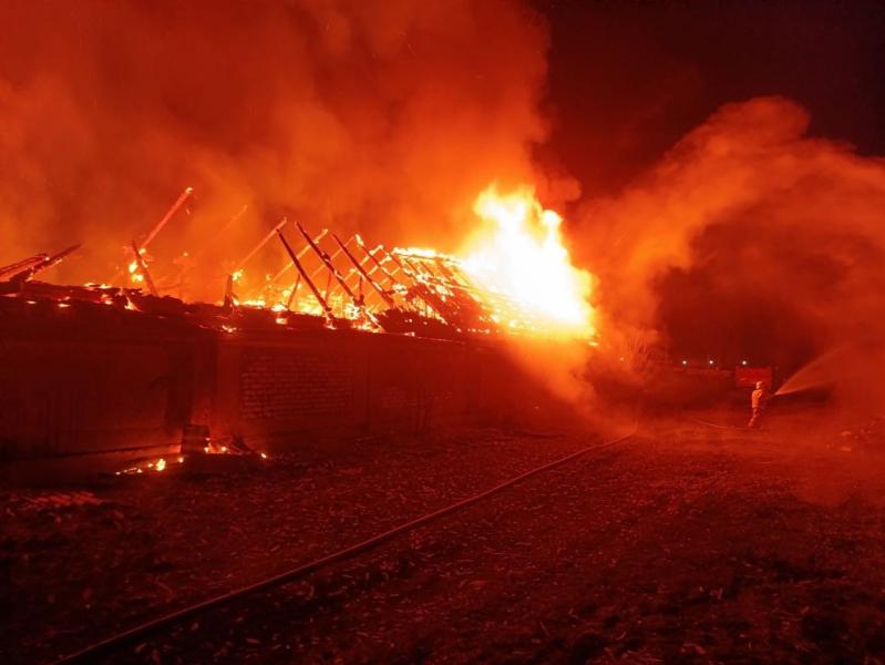 В Самарской области ночью горели сараи на 160 "квадратах"