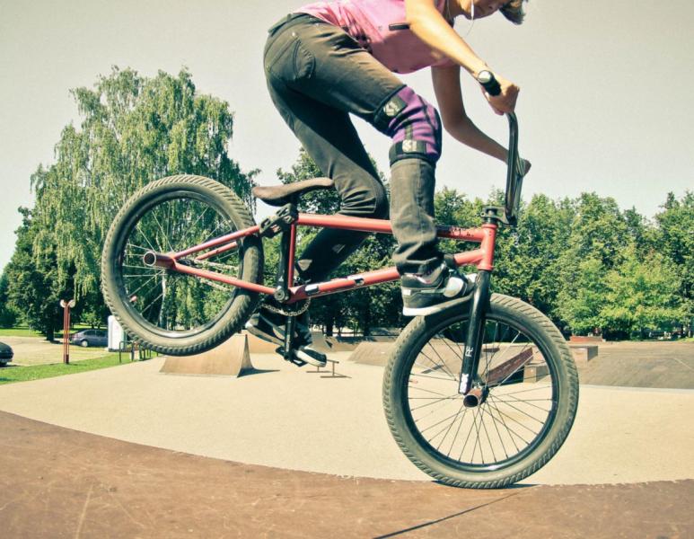 Круглова и Ризаева прокатились в парке "Урам"