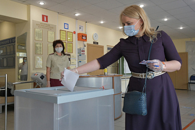 В Самарской области "Единая Россия" зарегистрировала десятки кандидатов на участие в осенних выборах