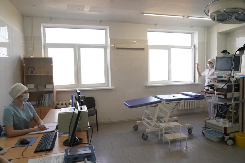 В Новокуйбышевской горбольнице по поручению губернатора завершили замену окон