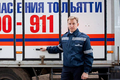 Бизнесмен подарил главному спасателю Тольятти 3 млн рублей на лечение жены