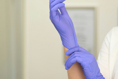 Пластический хирург Надежда Рождественская предупредила об опасности инъекций с молоками лосося