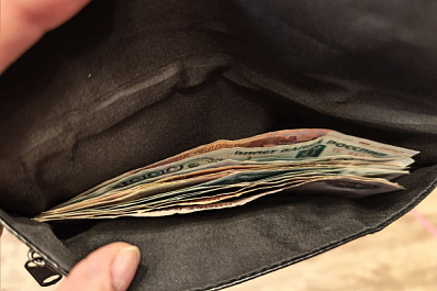 Юрист объяснил россиянам, кто может получить 13-ю зарплату