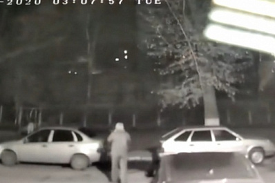 Любовный треугольник: в Самаре ревнивец поджег автомобиль нового возлюбленного экс-супруги