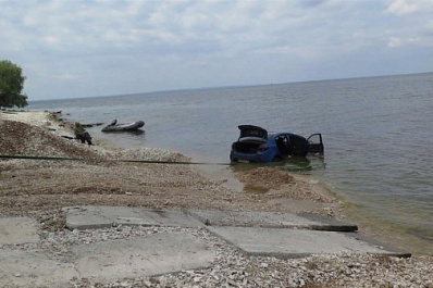 Дайвер из Тольятти поднял свой автомобиль со дна Волги