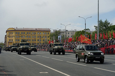 Зиговавший в день парада в Самаре подросток доставлен в полицию