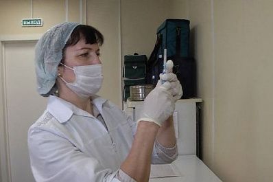 Жители Самарской области проходят вакцинацию от COVID-19, несмотря на спад заболеваемости