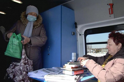 На протяжении почти 9 лет в села Самарской области приезжает библиобус