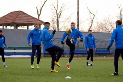 "Крылья Советов" перенесли сроки начала тренировок