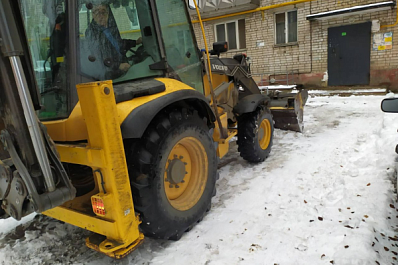 Жителям Самарской области показали, как борются со снегопадом в регионе