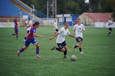 Женские "Крылья Советов" в столице обыграли "Динамо"