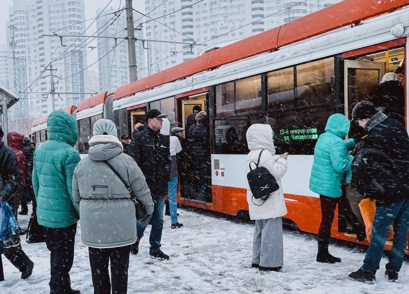 Утром 14 февраля самарцам пришлось пересаживаться с трамвая на автобус