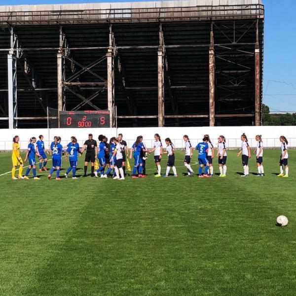 Женская команда "Крылья Советов" впервые сыграла домашний матч Кубка России