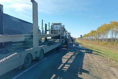 В Самарской области на трассе столкнулись два грузовика