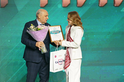 Мода на Самару: финалист "Достояния губернии — 2025" дизайнер Яна Кузнецова рассказала, как создаются уникальные принты