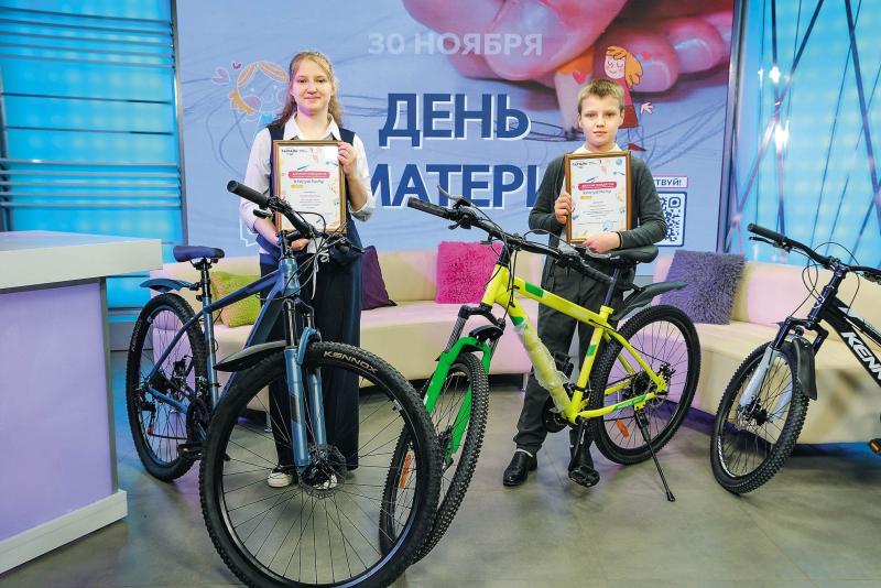 Медиаагентство "Самара 450" подвело итоги детского конкурса "Я рисую маму!"