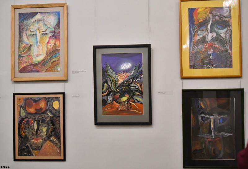 Он рисовал только тех, кого любил: в областном художественном музее открылась выставка Всеволода Рухмалева "Пространство памяти"
